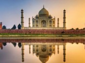 7 cudów świata - mauzoleum Tadź Mahal w Indiach.